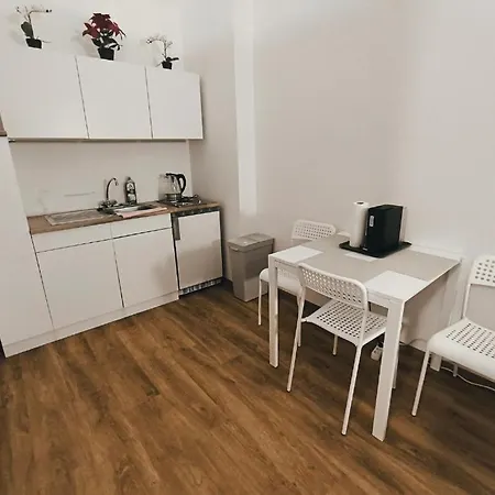 Dormitory 3 Beds B * Linz
